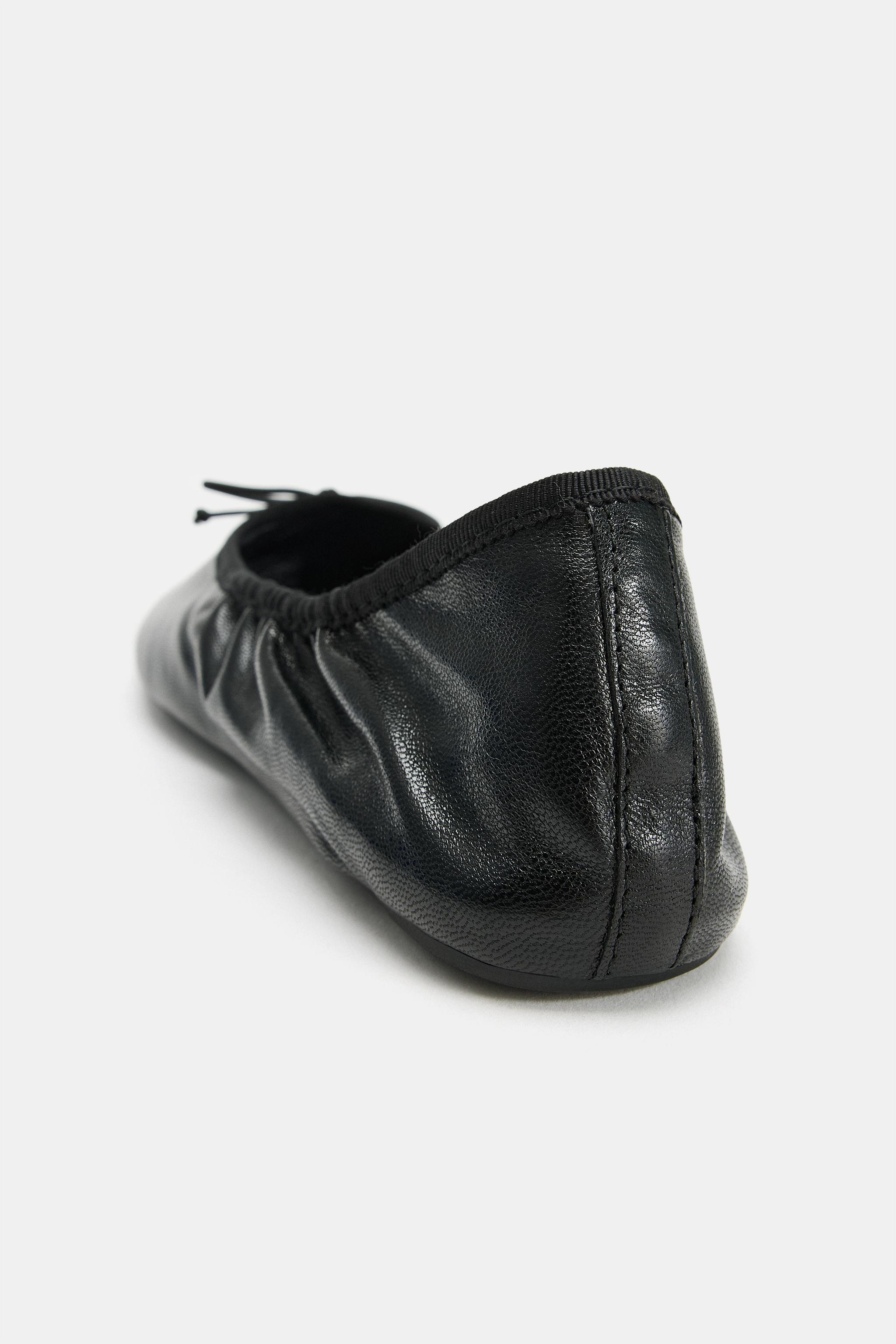 RUFFLED LEATHER BALLET FLATS